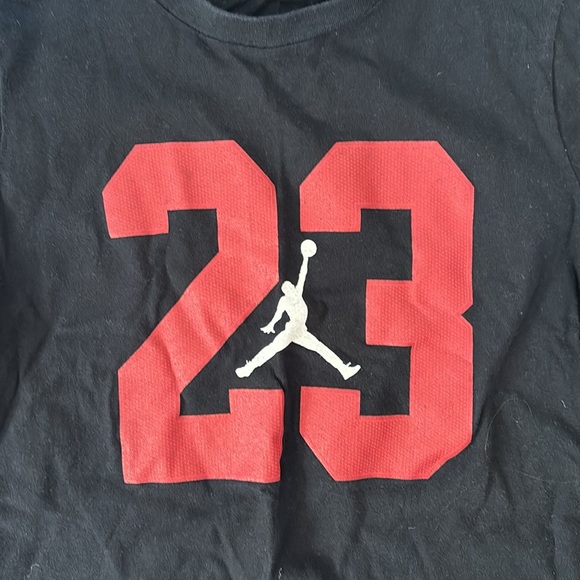 Youth Boys Jordan Tshirt - Size Small - Picture 3 of 3